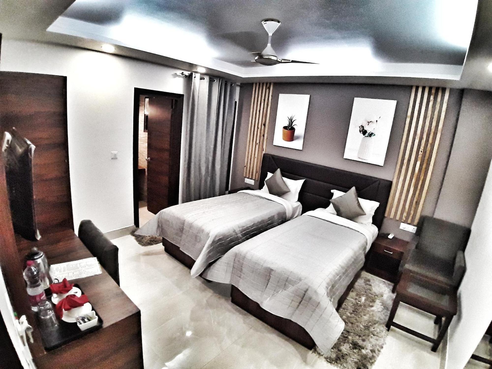 Airport Hotel Delhi Aerocity, 15 Mins Yashobhoomi New Delhi Exterior foto
